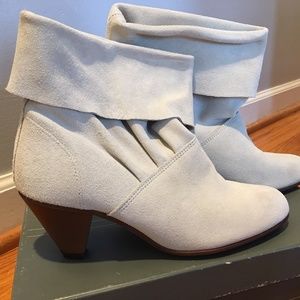 Vintage 1980's white suede ankle boots